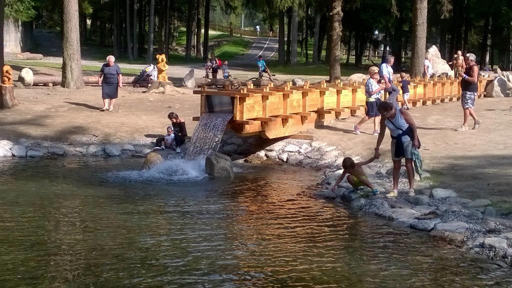 Garni La Genziana Panzió Temù Kültér fotó